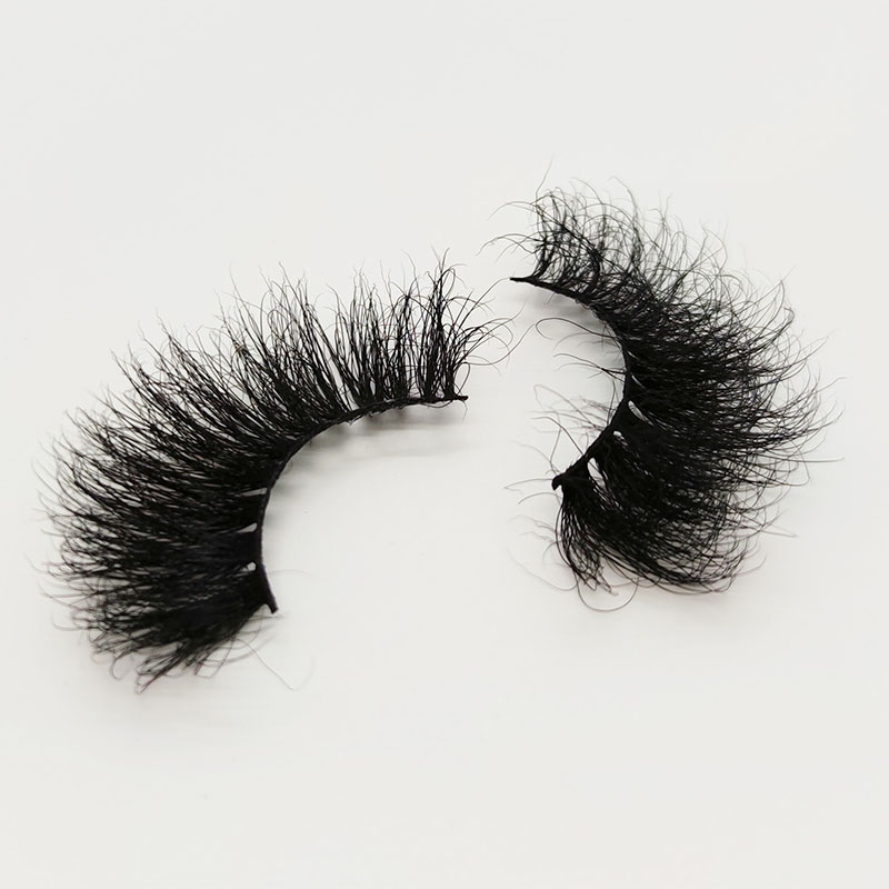 100 % käsintehdyt 3D Luxury Mink Lashes Pörröiset dramaattiset tekoripset
